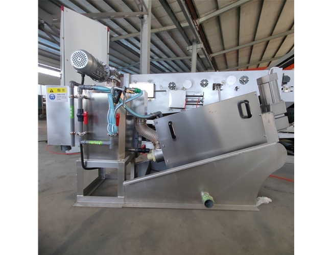 疊螺式污泥脫水機(jī)完工發(fā)貨！