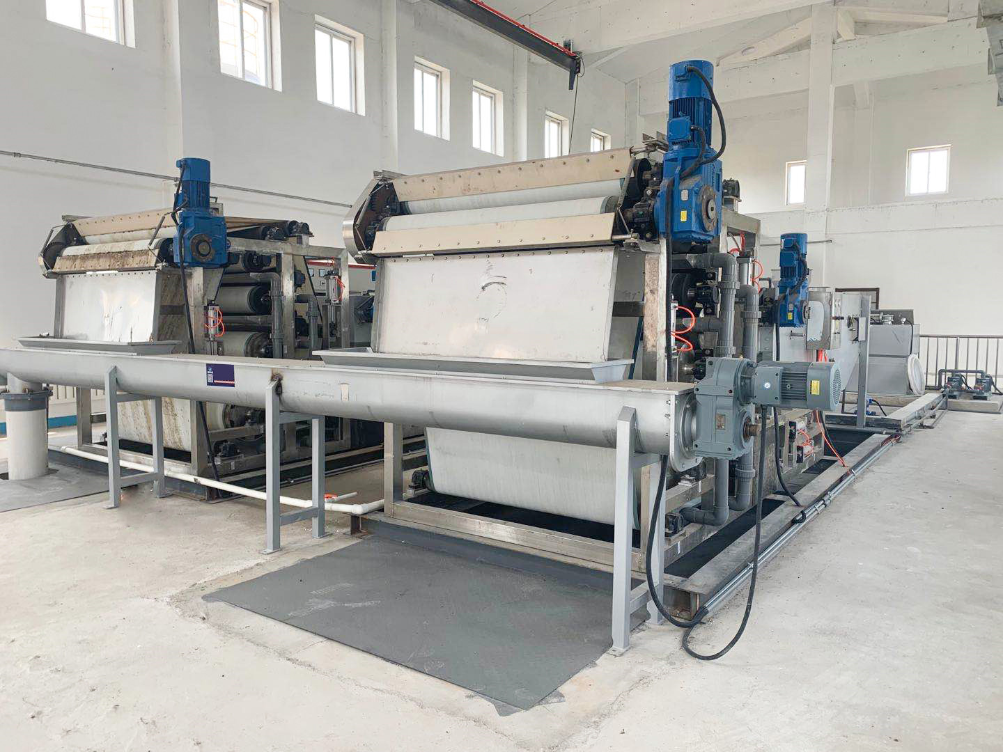 污泥脫水系統(tǒng) 污泥脫水系統(tǒng)