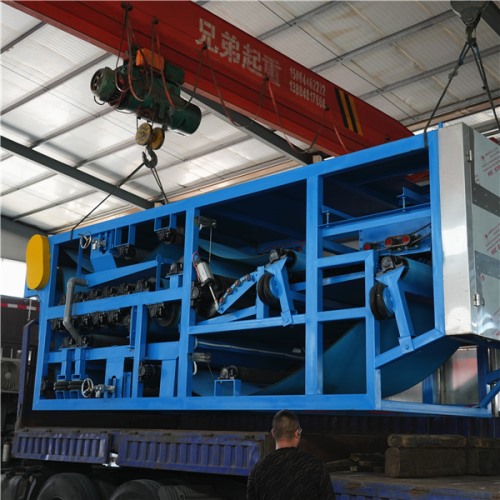 高壓帶式壓濾機(jī)發(fā)貨啦！