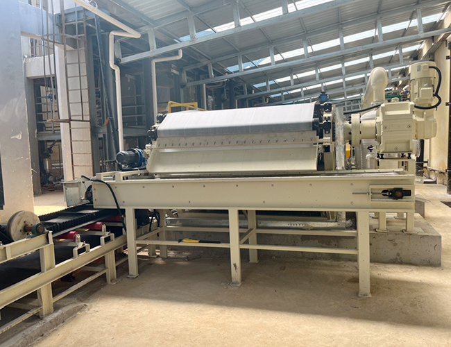 橡膠帶式真空過濾機 橡膠帶式真空過濾機