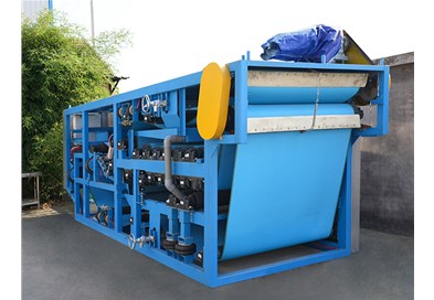 告別污泥污染困境，博宇環(huán)保污泥二次脫水設備讓污泥變廢為寶！