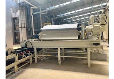 博宇環(huán)保重塑標準：橡膠帶式真空過濾機自動清洗裝置升級，性能飛躍！